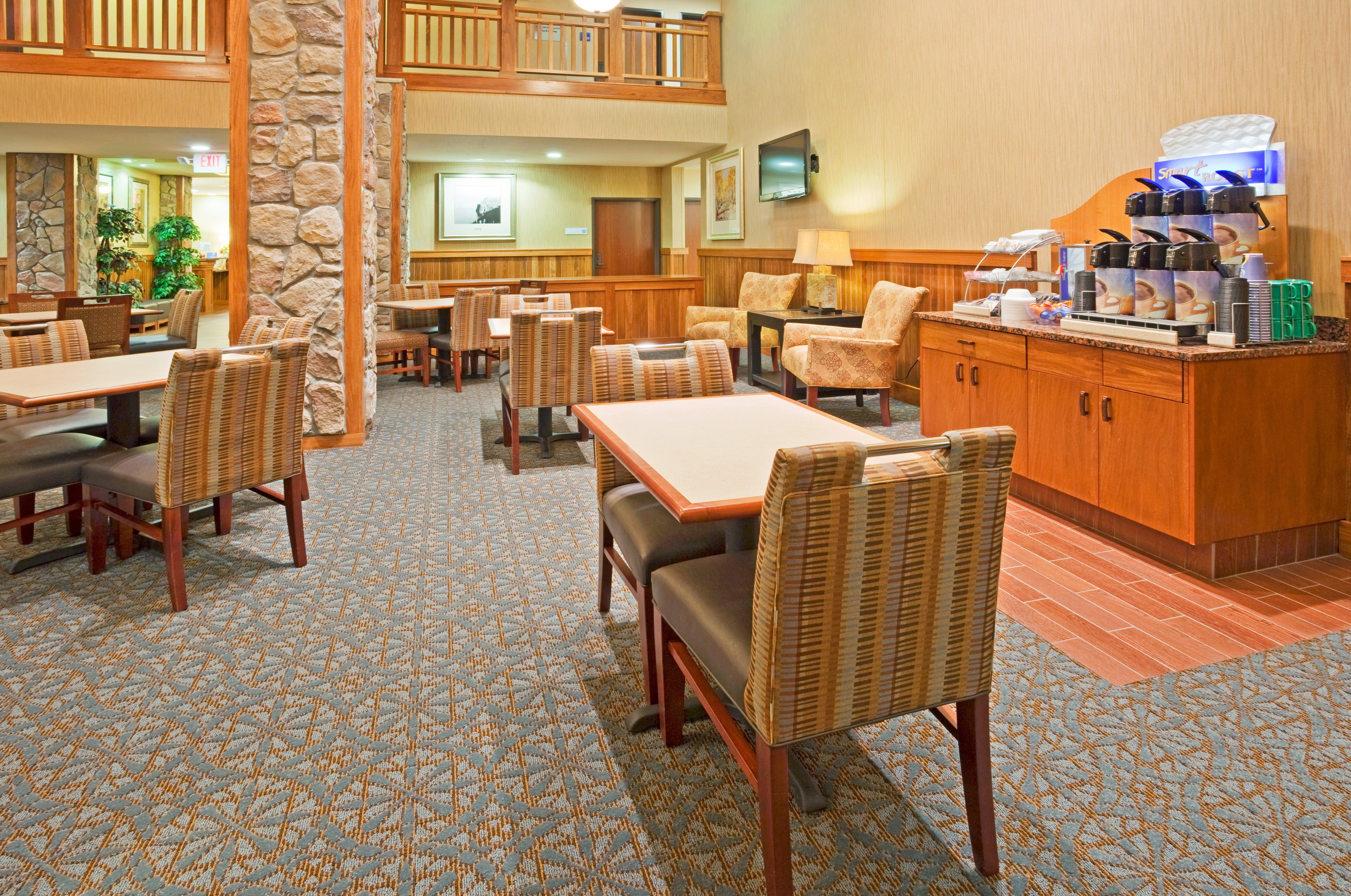 Comfort Inn & Suites Mountain Iron And Virginia Exterior photo