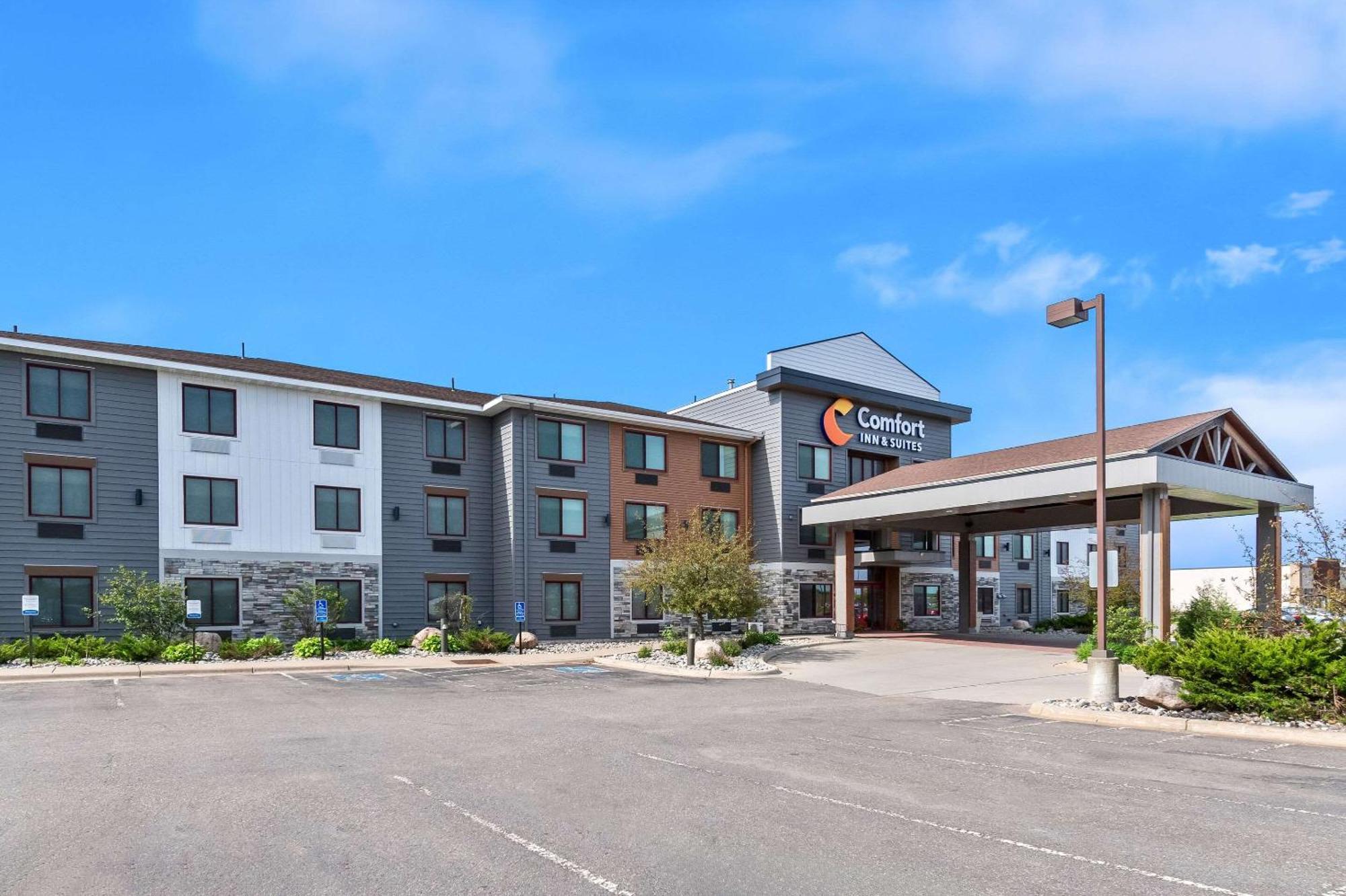 Comfort Inn & Suites Mountain Iron And Virginia Exterior photo