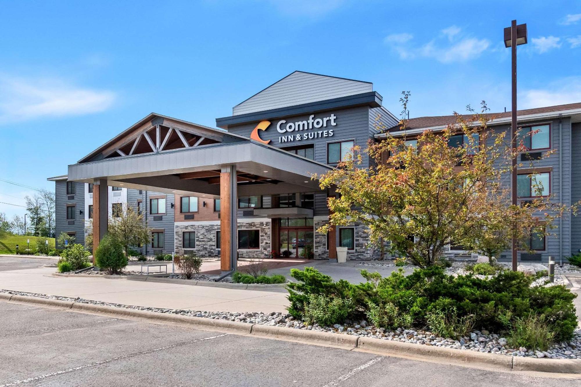 Comfort Inn & Suites Mountain Iron And Virginia Exterior photo